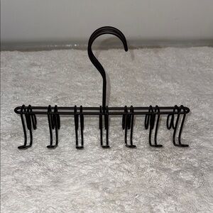 Black Metal Hanging Organizer